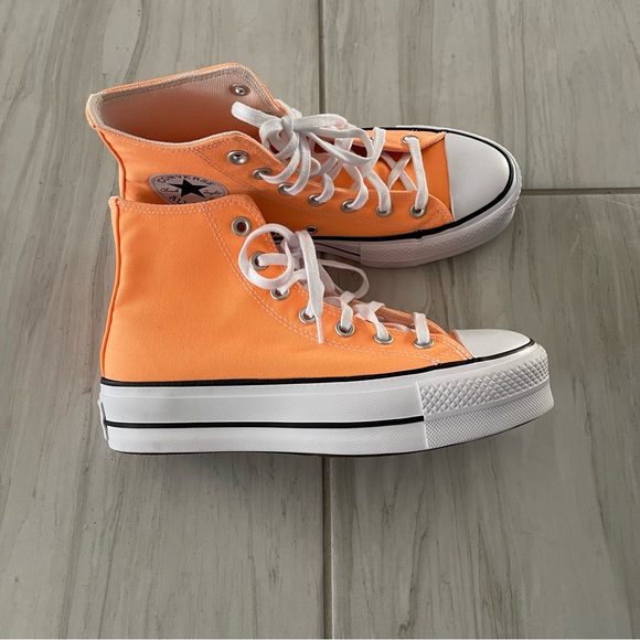 💫SOLD💫🧡Platform Hightops Converse🧡 - Picture 6 of 8